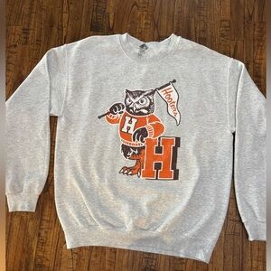 Hooters University Theme Sweatshirt Size Medium